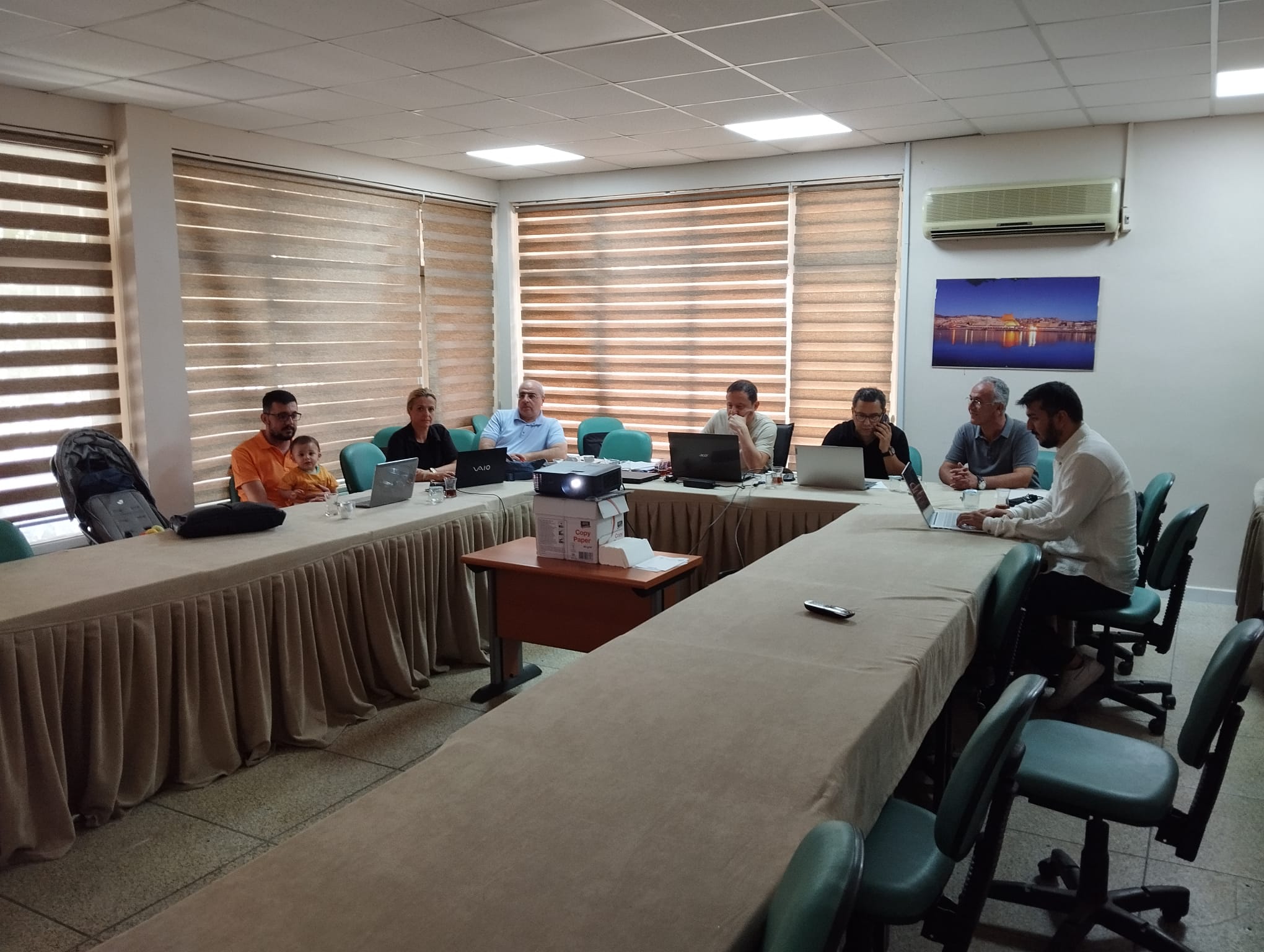 Program web sitelerinin hazırlanması ile ilgili uygulamalı eğitim ve ders programlarının kontrolü